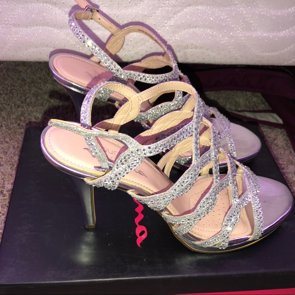 David’s Bridal heels👡! - Picture 3 of 5